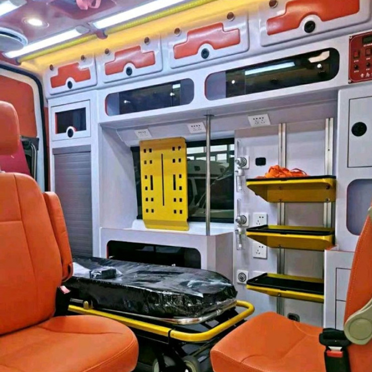 洪山长途救护车护送病人租赁价格